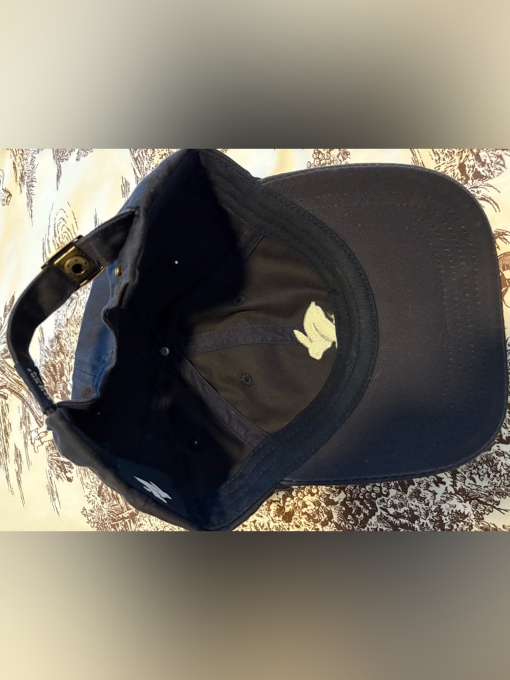 Rabbit Rec Hat - Picture 3 of 4